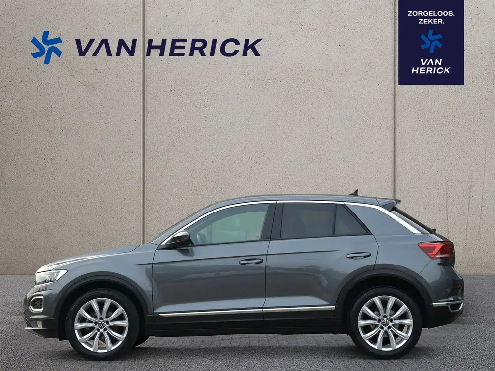 Volkswagen T-Roc 1.5 TSI Sport 150PK Automaat uit 2022, foto 2
