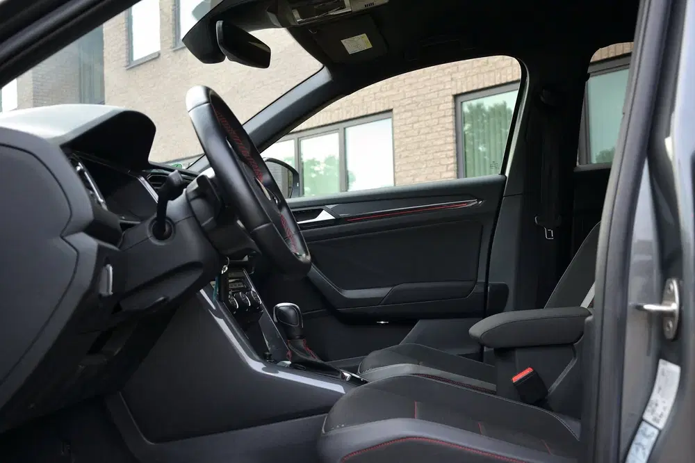 Volkswagen T-Roc 1.5 TSI Sport 150PK Automaat uit 2022, foto 8
