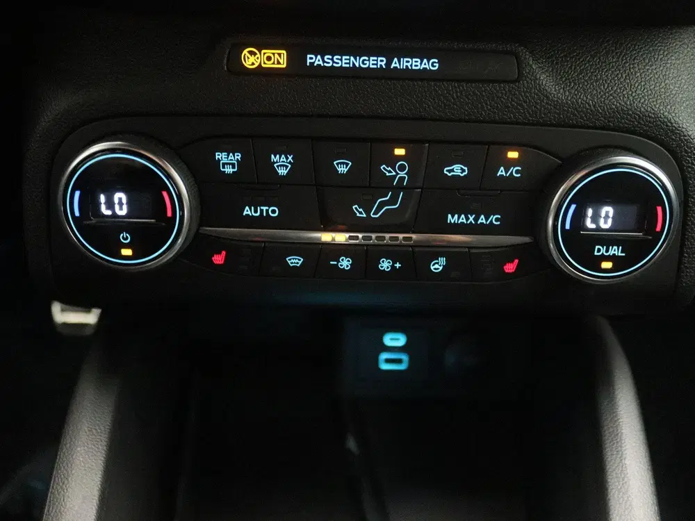 Ford Focus 1.0 EcoBoost Hybrid ST Line Style uit 2023, foto 10
