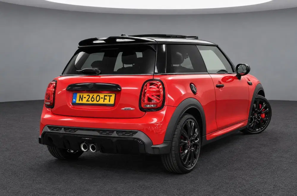 Mini John Cooper Works 2.0 John Cooper Works Essential uit 2021, foto 3