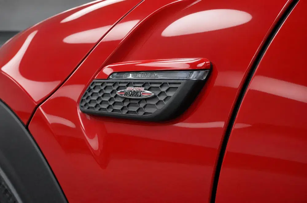 Mini John Cooper Works 2.0 John Cooper Works Essential uit 2021, foto 6