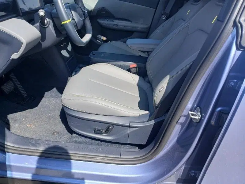 Lynk & Co 02 MORE 66 KWH Pano uit 2026, foto 12
