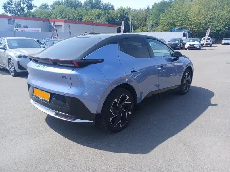 Lynk & Co 02 MORE 66 KWH Pano uit 2026, foto 5