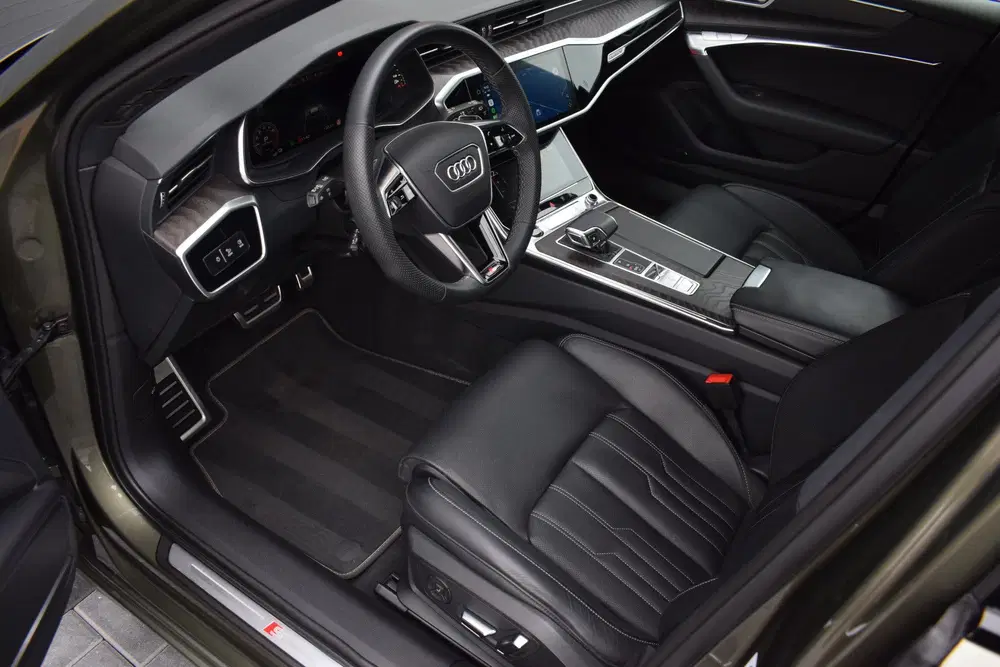 Audi A6 55 TFSI e Quattro S-edition Competition Pa uit 2023, foto 8