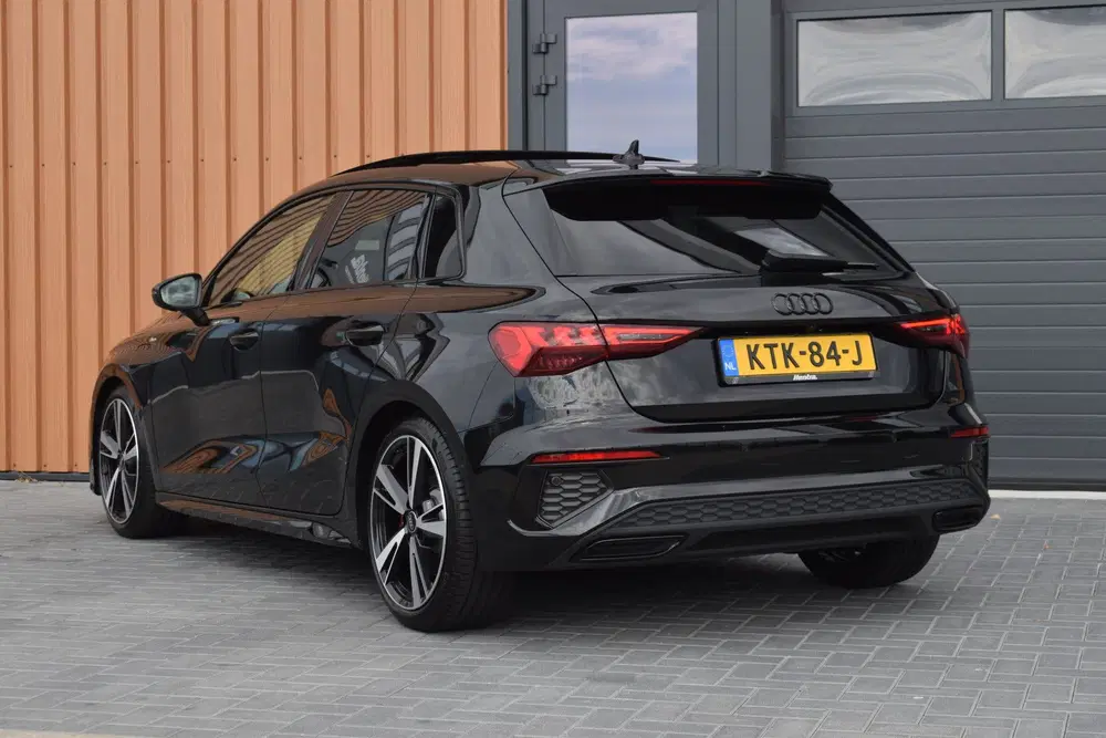 Audi A3 45 TFSI e S-edition Competition uit 2023, foto 8