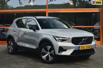 Volvo XC40 T4 Plug-in hybrid Plus Dark uit 2023