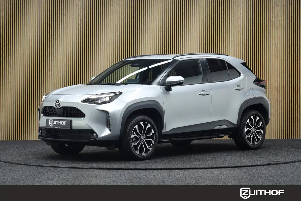 Toyota Yaris Cross 1.5 Hybrid 115 Dynamic + Comfort Pack uit 2025