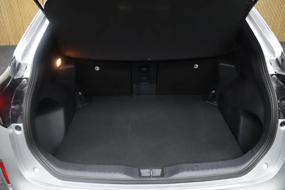 Toyota Yaris Cross 1.5 Hybrid 115 Dynamic + Comfort Pack uit 2025, foto 6