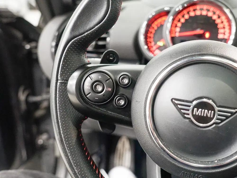Mini Clubman 2.0 JCW ALL4 Panoramadak uit 2020, foto 12