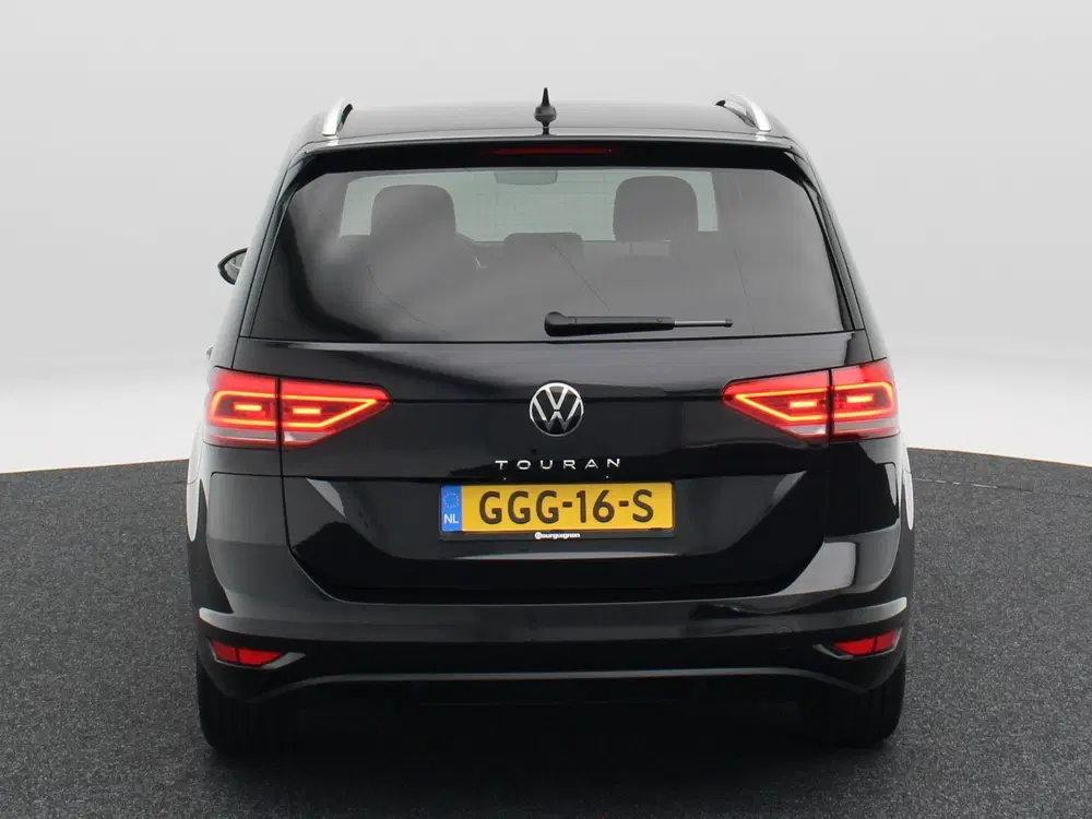 Volkswagen Touran 1.5 TSi 150Pk Highline 7p uit 2023, foto 6
