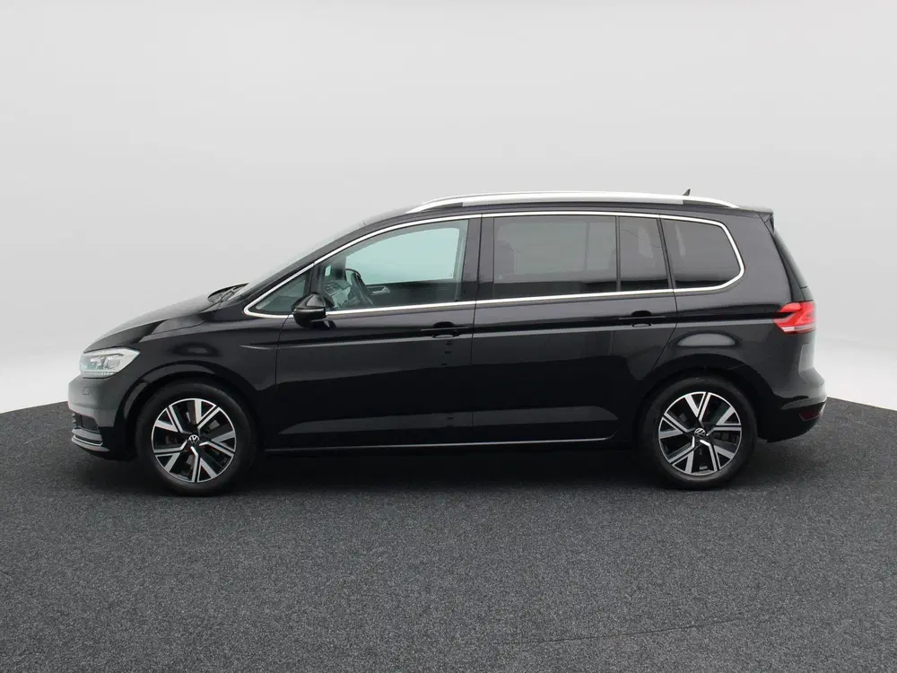Volkswagen Touran 1.5 TSi 150Pk Highline 7p uit 2023, foto 9