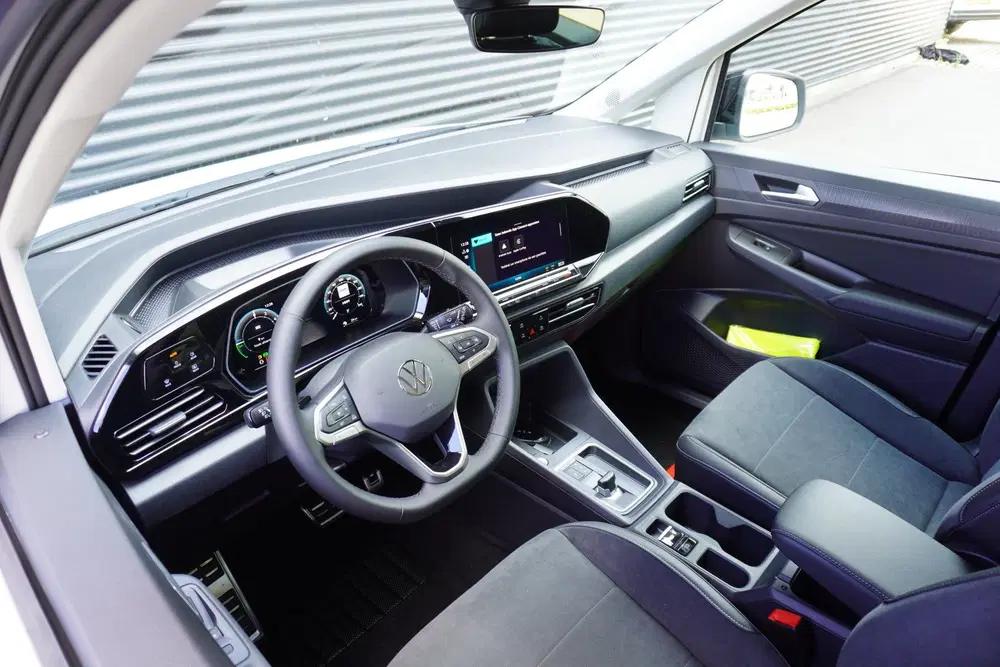 Volkswagen Caddy Maxi L2 150pk Plug-in Hybride Style Automa uit 2026, foto 2