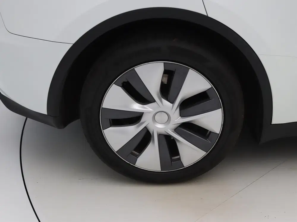 Tesla Model Y Long Range AWD 75kWh 351pk 94.5% SoH [ WIT uit 2023, foto 11