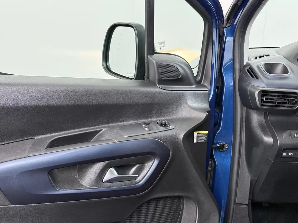 Peugeot Rifter EV Allure Pack 50 kWh SOH 100% uit 2023, foto 15