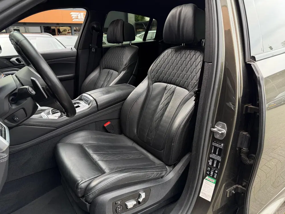 BMW X6 xDrive40i High Executive Pano 360 HUD H&K uit 2021, foto 14