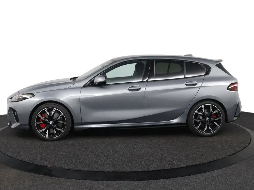 BMW 1-serie 120 M Sport Design Edition uit 2026, foto 3