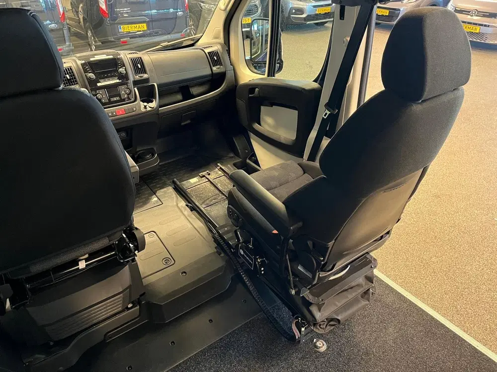 Fiat Ducato L2H2 Rolstoelbus Rolstoel geschikt uit 2019, foto 13
