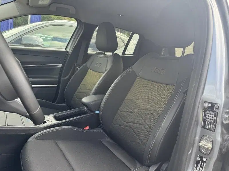 Jeep Avenger 1ST EDITION 54 kWh Dodehoeksensoren uit 2023, foto 13