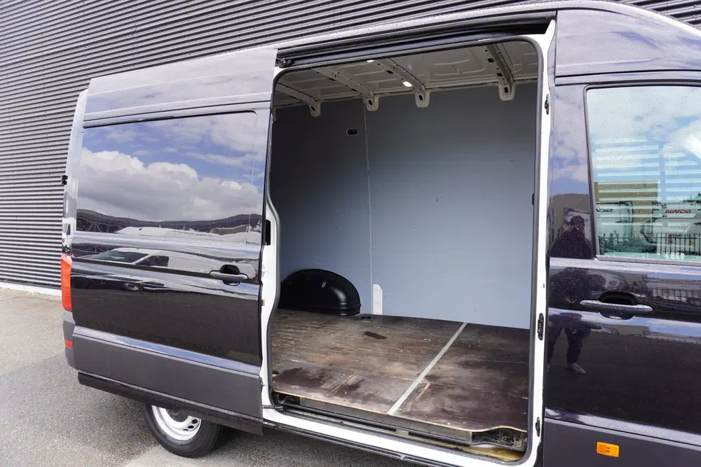 Volkswagen Crafter 140pk Automaat L3H3 uit 2021, foto 3
