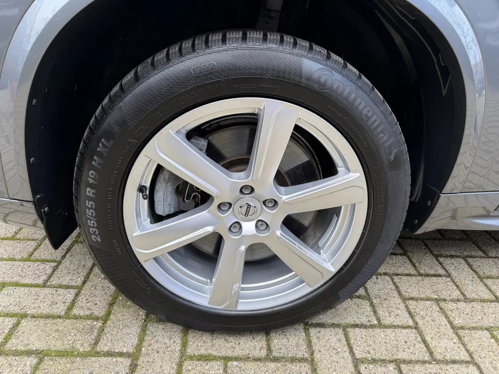 Volvo XC90 2.0 T8 Twin Engine AWD Momentum 7P Panoram uit 2019, foto 7