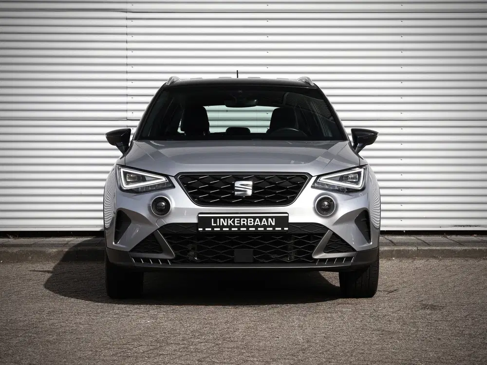 SEAT Arona FR uit 2023, foto 10