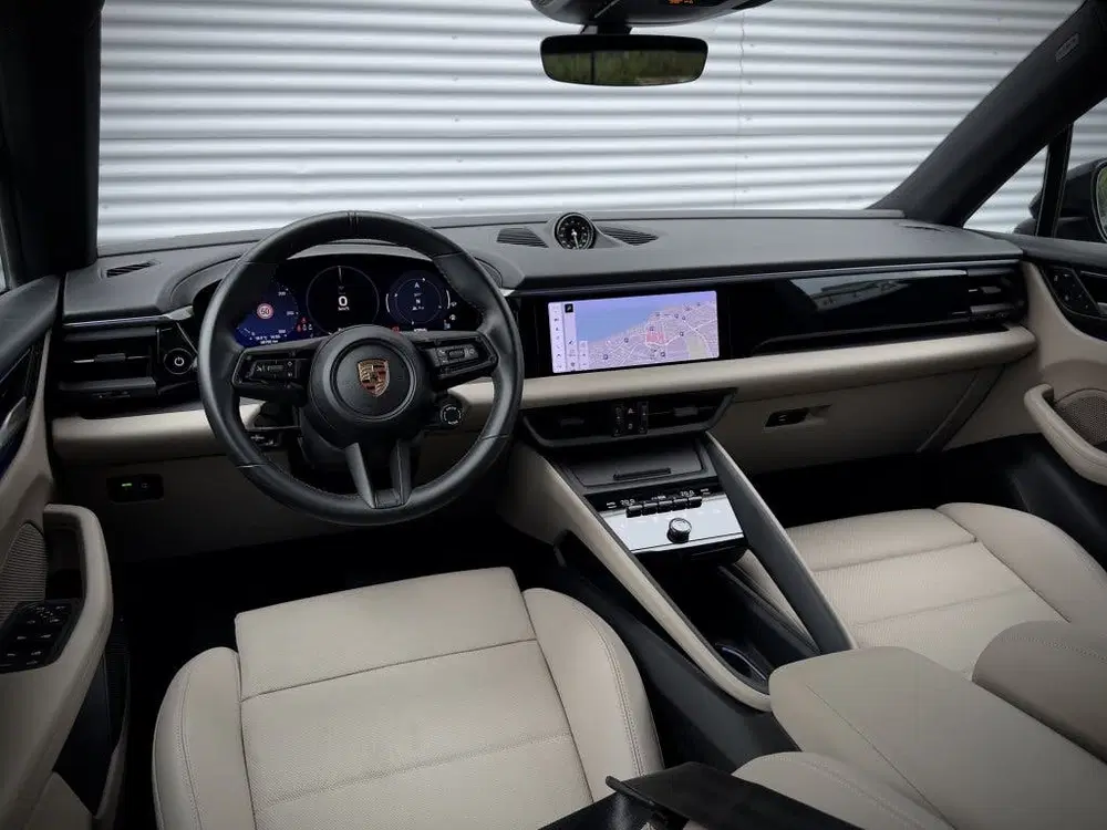 Porsche Macan 4 100kWh uit 2024, foto 5