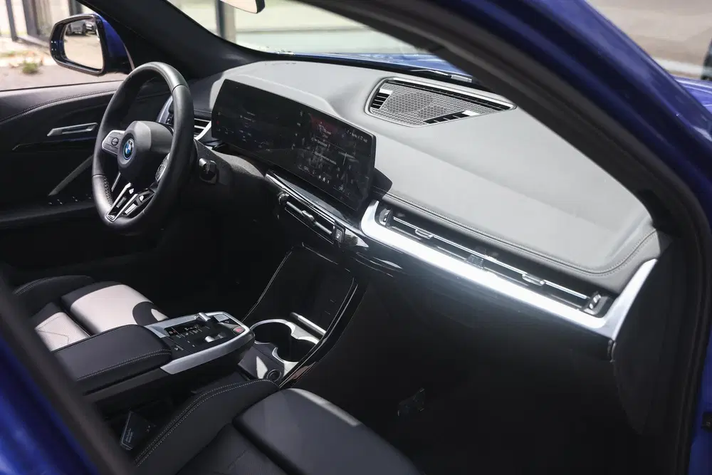 BMW iX1 eDrive20 M Sport uit 2025, foto 11