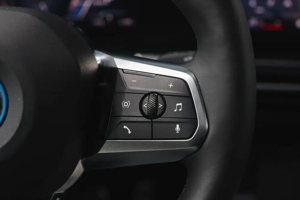 BMW iX1 eDrive20 M Sport uit 2025, foto 15