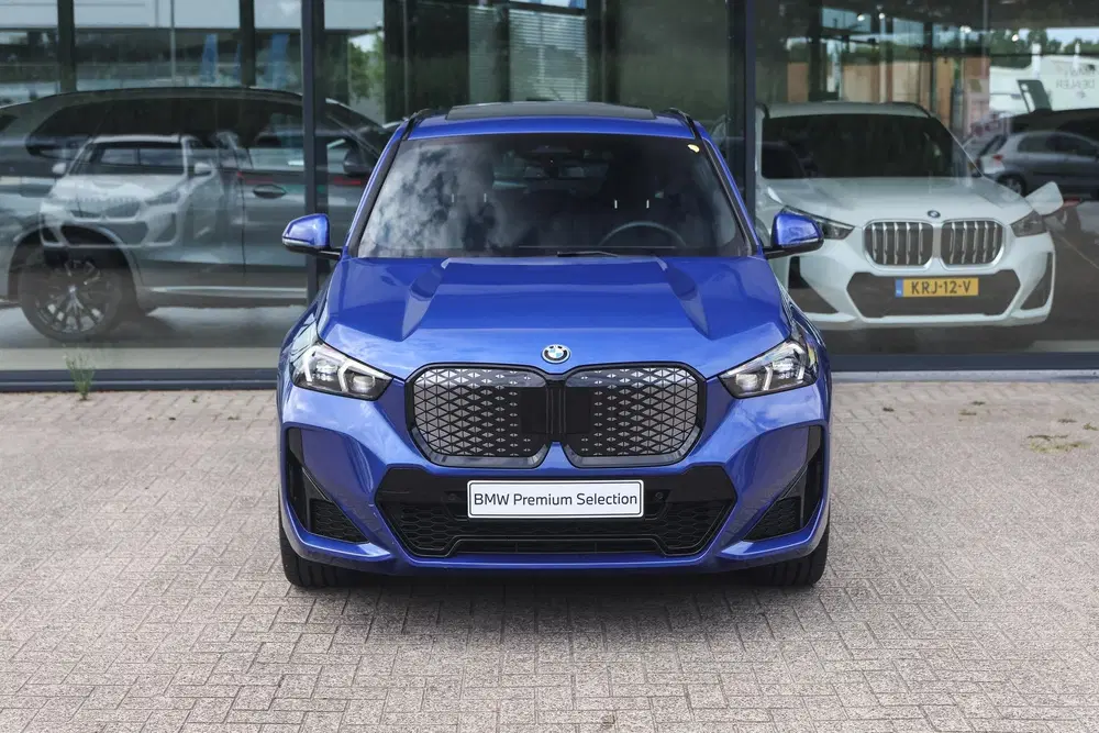 BMW iX1 eDrive20 M Sport uit 2025, foto 6