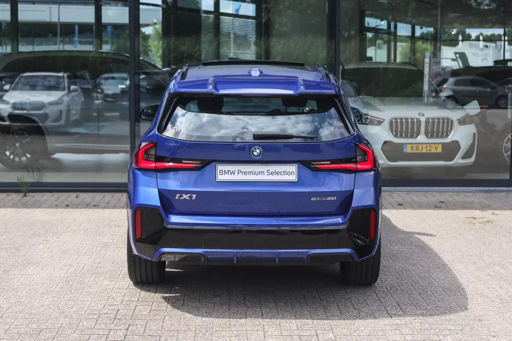 BMW iX1 eDrive20 M Sport uit 2025, foto 7