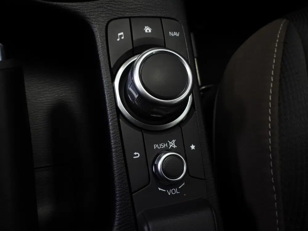 Mazda 2 1.5 Skyactiv-G Comfort NAVI uit 2021, foto 11