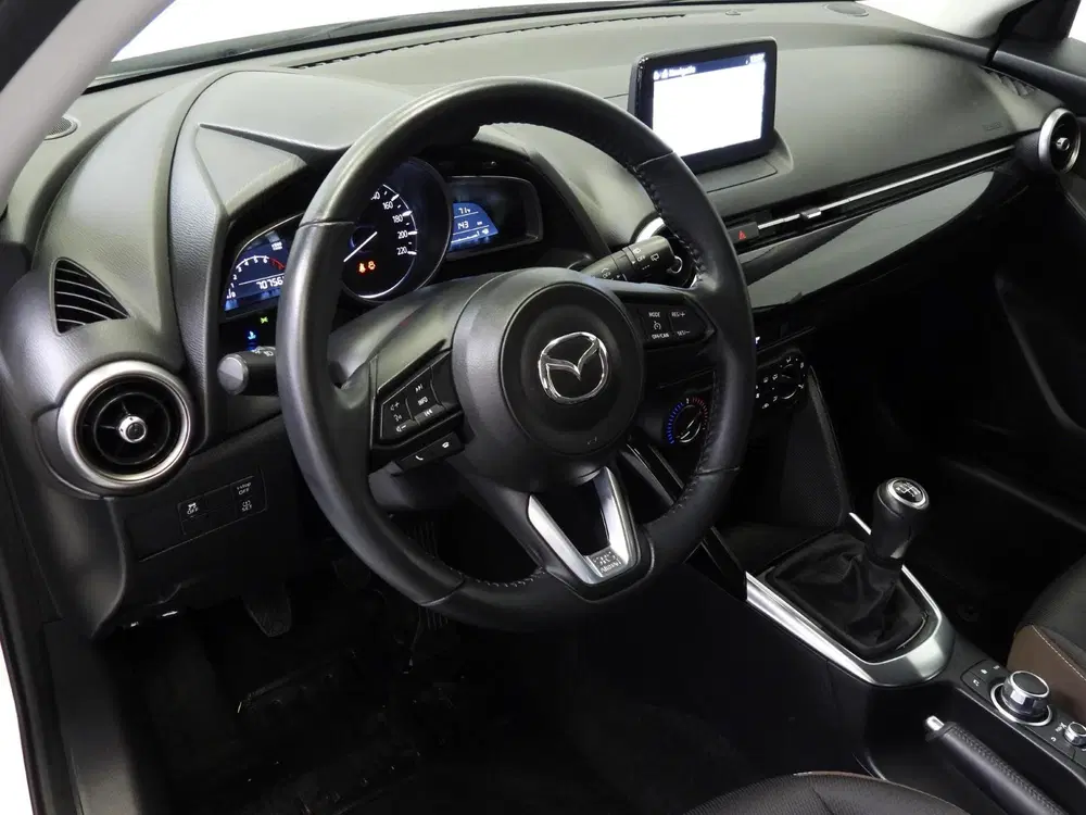 Mazda 2 1.5 Skyactiv-G Comfort NAVI uit 2021, foto 4