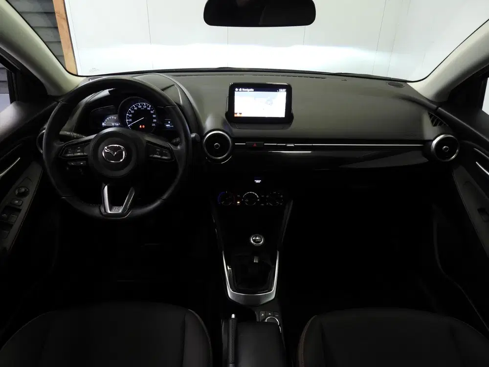 Mazda 2 1.5 Skyactiv-G Comfort NAVI uit 2021, foto 5