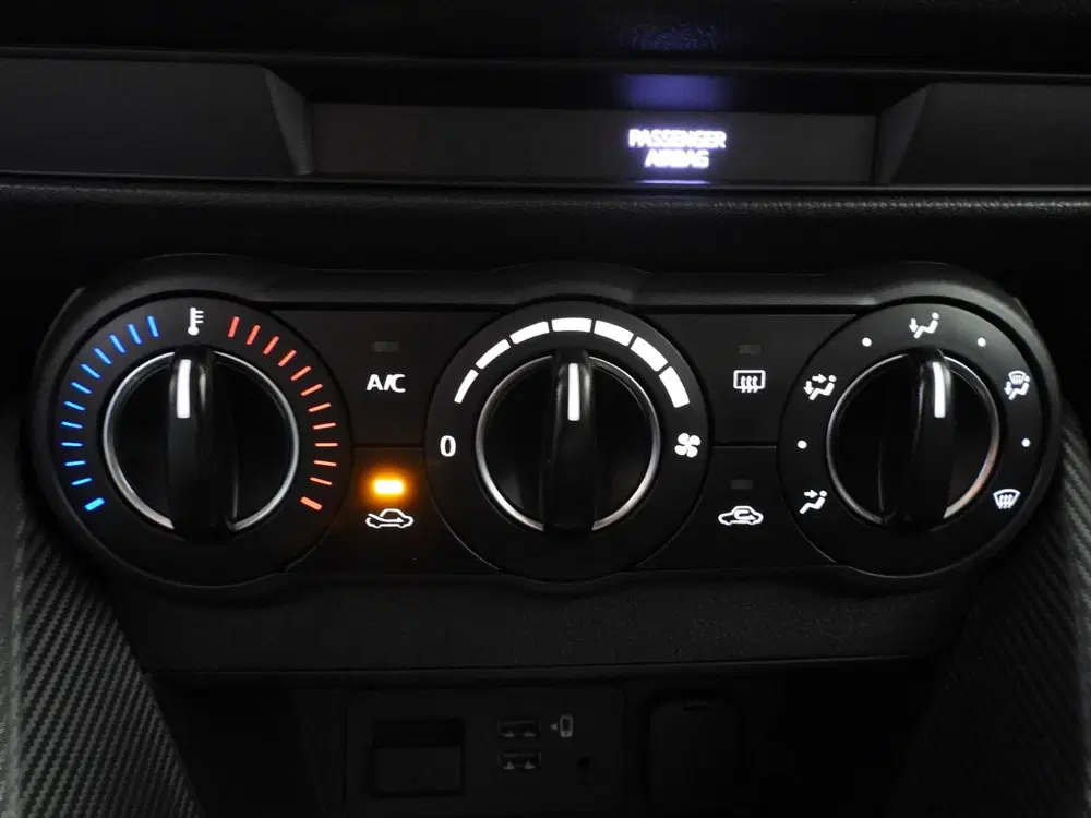 Mazda 2 1.5 Skyactiv-G Comfort NAVI uit 2021, foto 6