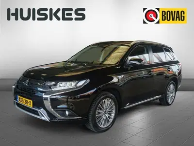 Mitsubishi Outlander PHEV Intense 4WD uit 2021