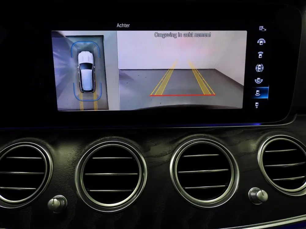 Mercedes-Benz E-Klasse E300e AMG SCHUIFDAK uit 2022, foto 10