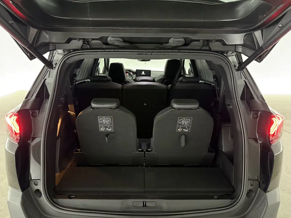 Peugeot 5008 1.2 PureTech GT Black Edition uit 2022, foto 14