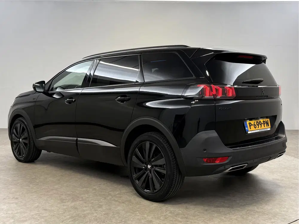 Peugeot 5008 1.2 PureTech GT Black Edition uit 2022, foto 3