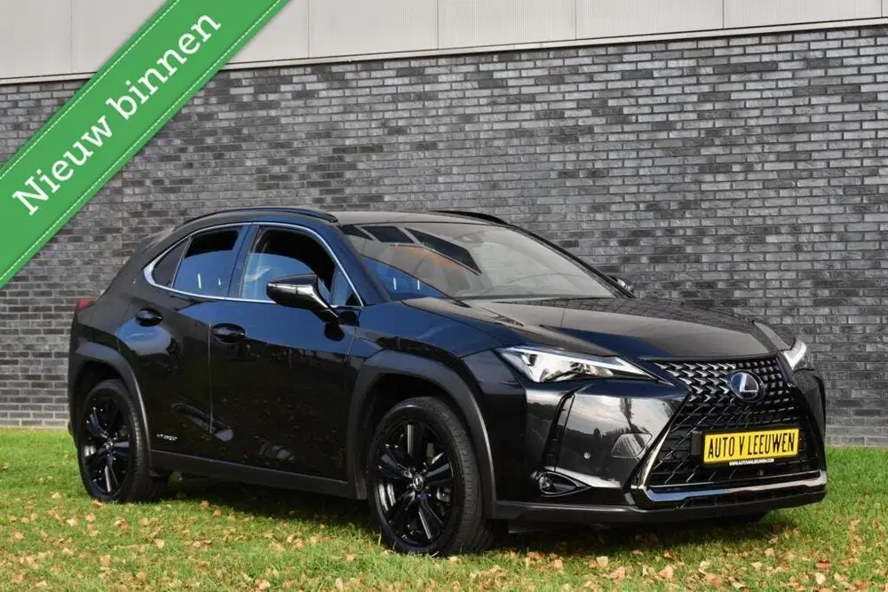 Lexus UX 250h Midnight Edition ACC uit 2021, foto 2