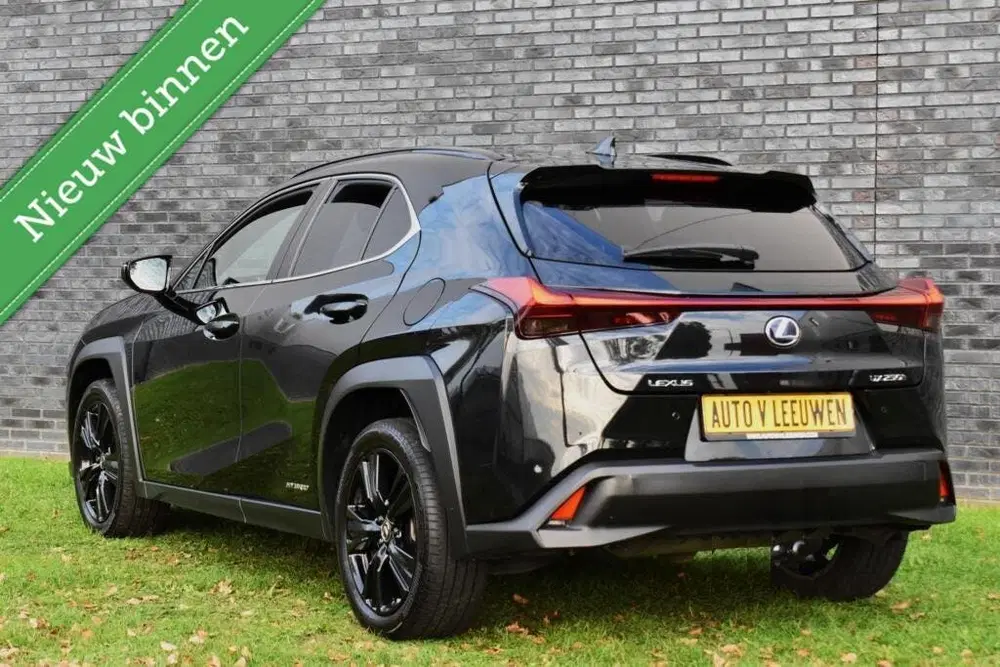 Lexus UX 250h Midnight Edition ACC uit 2021, foto 5