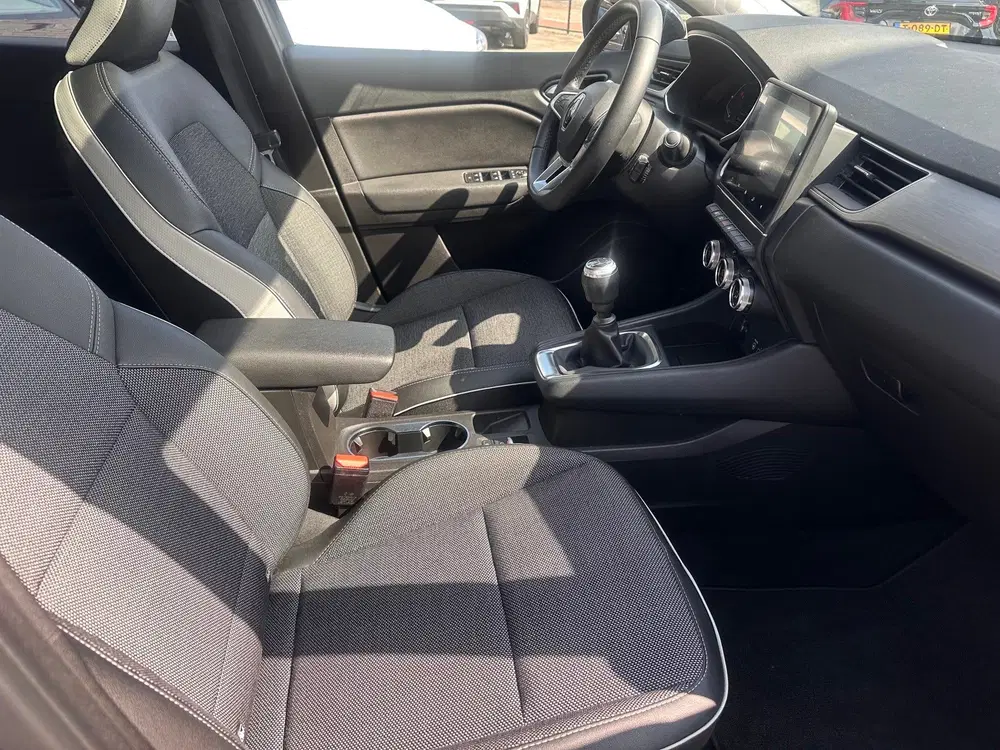 Renault Captur 1.0 TCe Intens (2021) uit 2021, foto 11