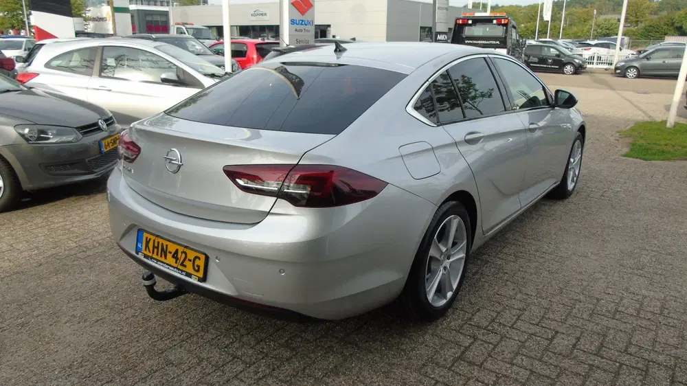 Opel Insignia SPORT 1.5 Turbo Exclusive uit 2019, foto 5