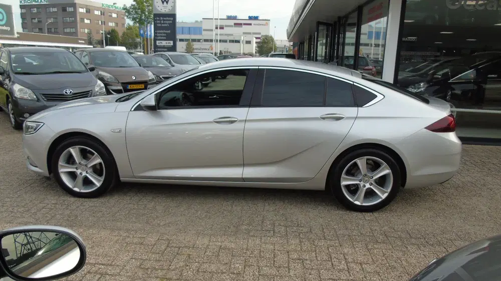 Opel Insignia SPORT 1.5 Turbo Exclusive uit 2019, foto 8