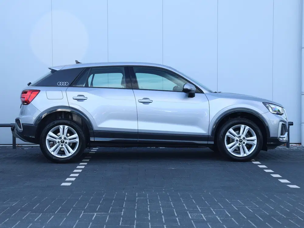 Audi Q2 30 TFSI Advanced edition uit 2023, foto 2