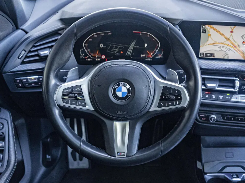 BMW 1-serie 120i uit 2022, foto 10