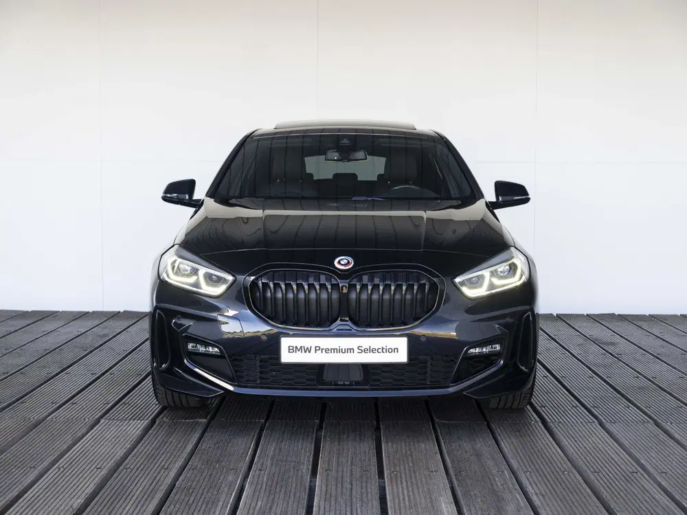 BMW 1-serie 120i uit 2022, foto 6
