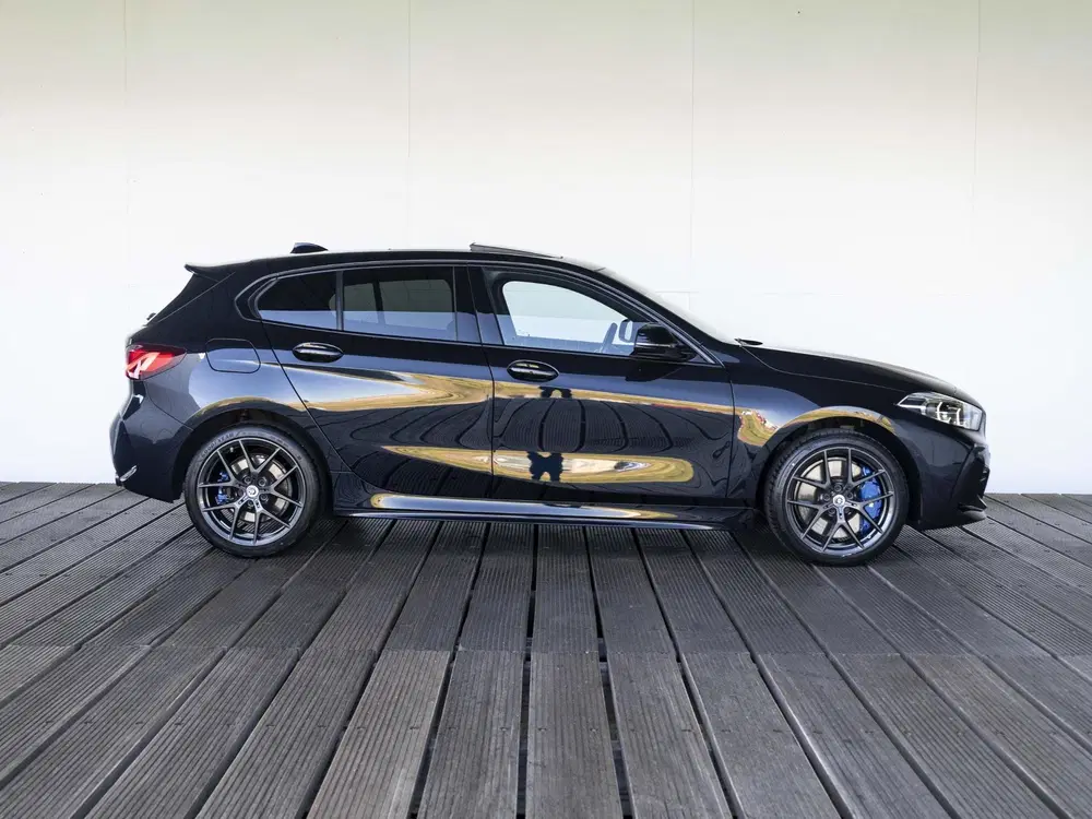 BMW 1-serie 120i uit 2022, foto 7