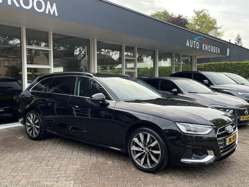 Audi A4 40 TFSI Launch edition Sport Trekhaak uit 2019, foto 7