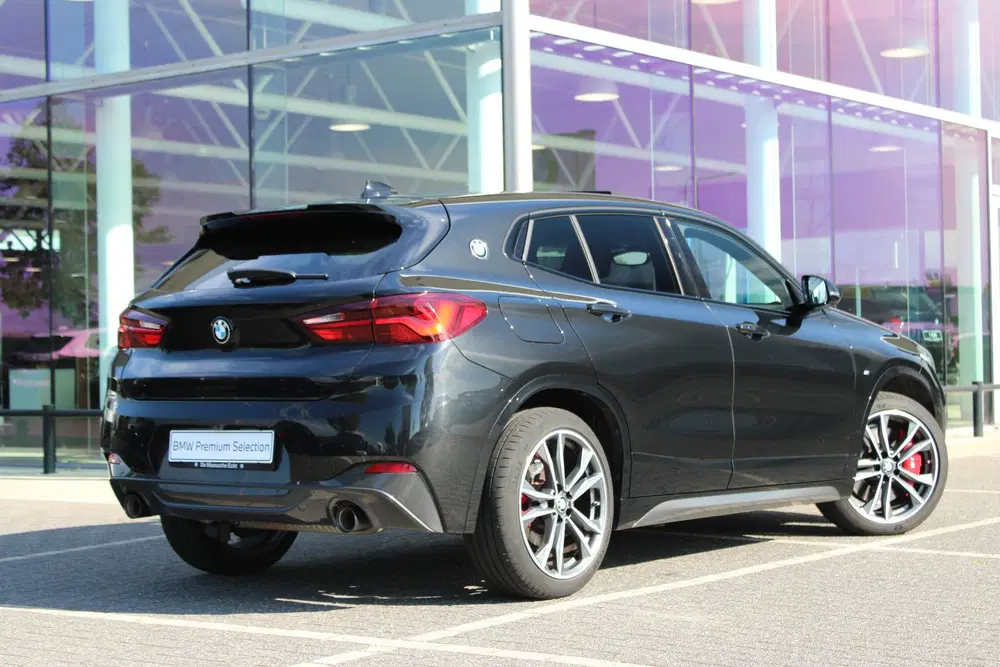 BMW X2 sDrive20i High Executive M Sport Automaat uit 2021, foto 2