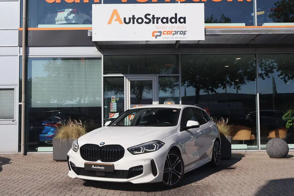BMW 1-serie (f40) 118i M-Sport 136pk uit 2021, foto 3
